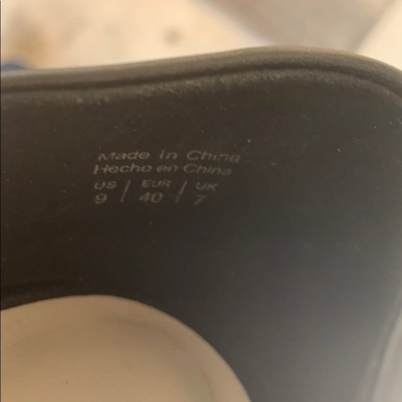 AlDO  black leather platforms heel. - Picture 7 of 7